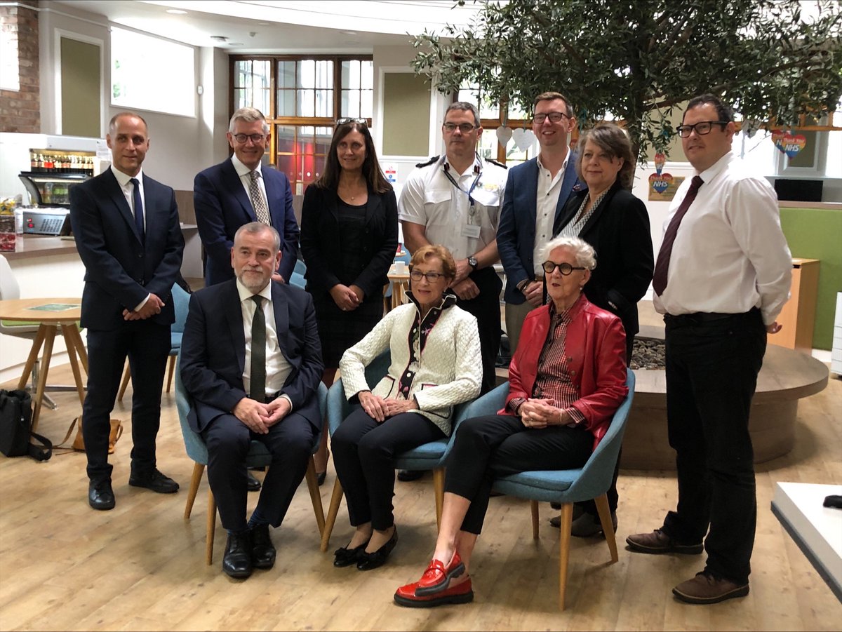 Proud to host a visit by @Damecarolblack and contribute to a national debate about joining up mental health and drug addiction services and help people ‘falling into the gap’
@Livuni <a href="/DPH_MAshton/">Prof Matt Ashton FFPH (also on Bluesky)</a> <a href="/MQmentalhealth/">MQ</a> <a href="/LeaMilligan/">Lea Milligan 💙 (He/Him) 🌈</a> <a href="/MentalHealthRIC/">Mental Health Research for Innovation Centre</a>