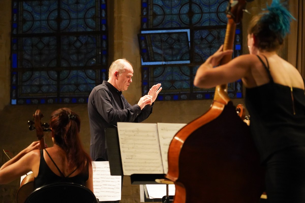 Vous avez manqué le week-end d’ouverture, avec notamment le grand spectacle de danse immersif d’Hervé Robbe et le concert des Siècles (« une soirée tout en originalité et en sensibilité » d’après Le Monde) ? Il vous reste encore 4 week-ends pour vivre le Festival de #Royaumont !