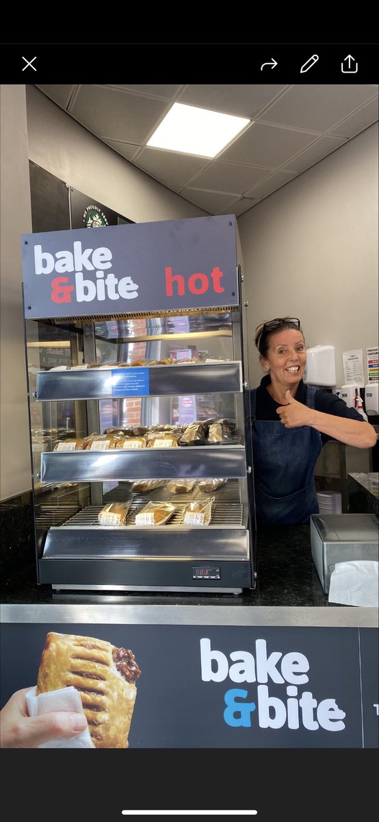 UoCCatering's tweet photo. #bakeandbite at binks #freshers #chesteruni https://t.co/OhTaIr7KY5