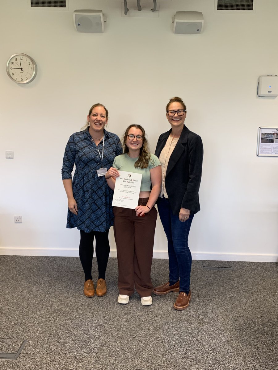 Congratulations to one of our postgraduate students, Helena Pinkett, on receiving the Tavistock Trust for Aphasia student prize for an oustanding piece of work she completed. Well done Helena! #aphasia #aphasiaawareness