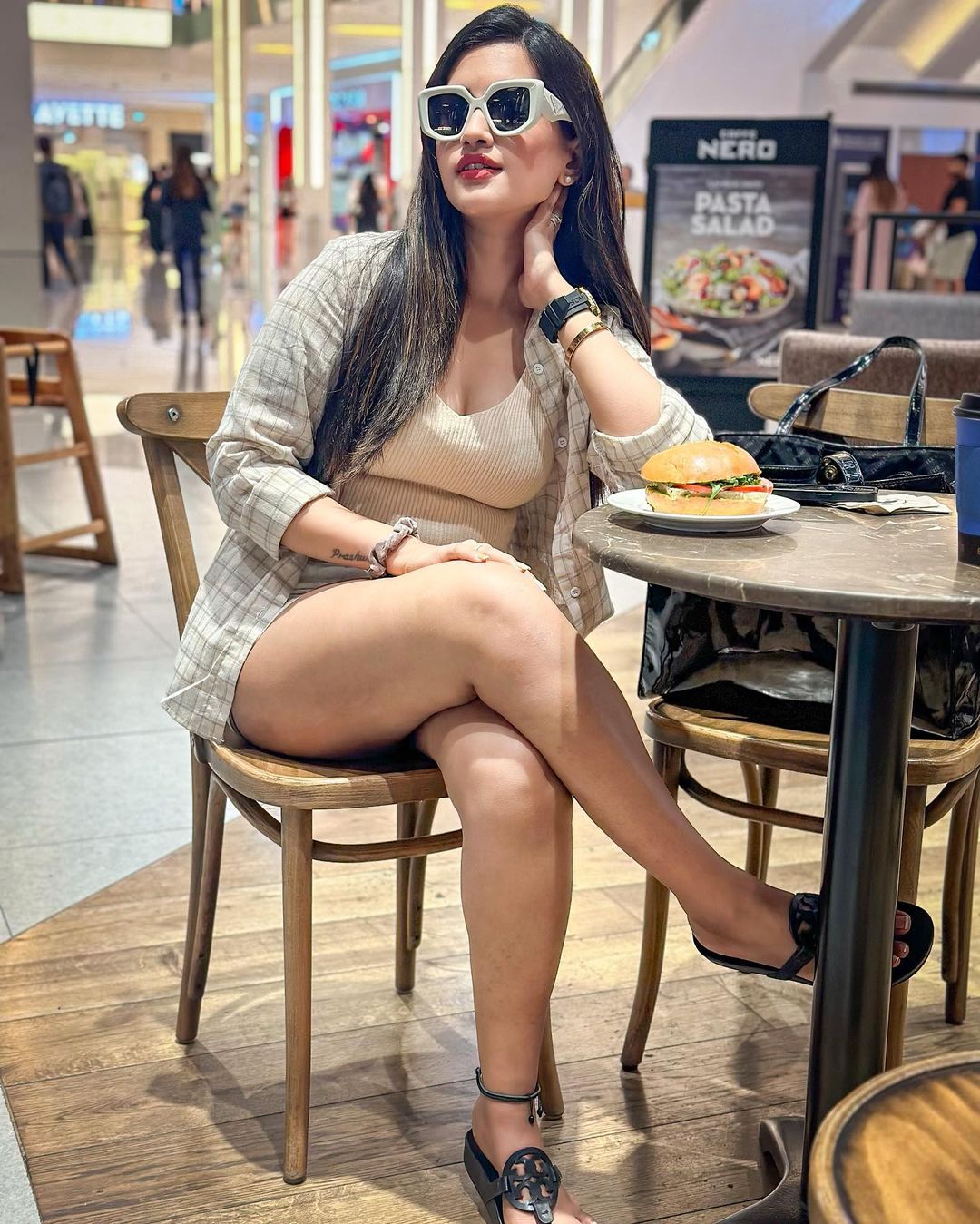 F6Dm7ClXsAABSEG?format=jpg&name=large