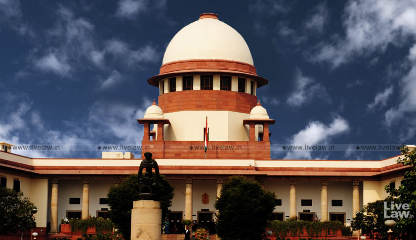 #SupremeCourt hears case pertaining to no stipend given by Army College of Medical Sciences to interns. The counsel states that it's a non-profit organisation. CJI: Can you say we won't pay the safai karamcharis because we are non profit? #SupremeCourt