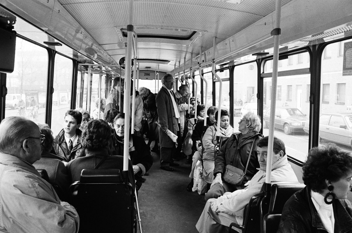 Wist je dat er dit jaar 100 jaar bussen rijden in Breda? Dat wordt zaterdag 16 september goed gevierd! Er is van alles te doen op het Kasteelplein en kaartjes voor de stadsbussen zijn die dag maar 10 cent - net als honderd jaar geleden.

📸 Stadsarchief Breda, Johan van Gurp