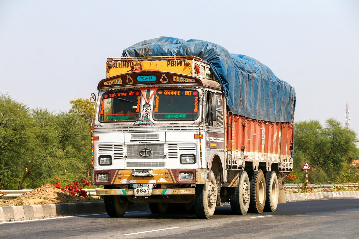 iki_germany's tweet photo. #India’s freight transport ecosystem has a crucial part to play in reducing the country’s greenhouse gas emissions. Find out how the IKI project "Green Freight India" supports this approach ➡️ https://t.co/jEys2w8sDn
@giztransport #WeChangeTransport #Transportweek23 https://t.co/iCDJyHetZf