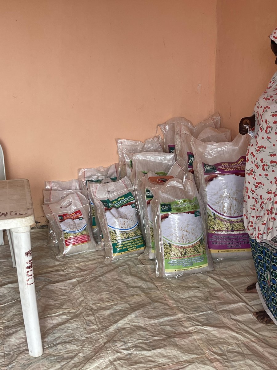 nfwp_sup's tweet image. Meet Sanasi Rice Processing Collective, one out of many collectives founded and supported by NFWP in Niger State. A collective is the amalgamation of Women Affinity Groups that are into similar businesses and are situated in the same locality. #nfwp #nigerspcu