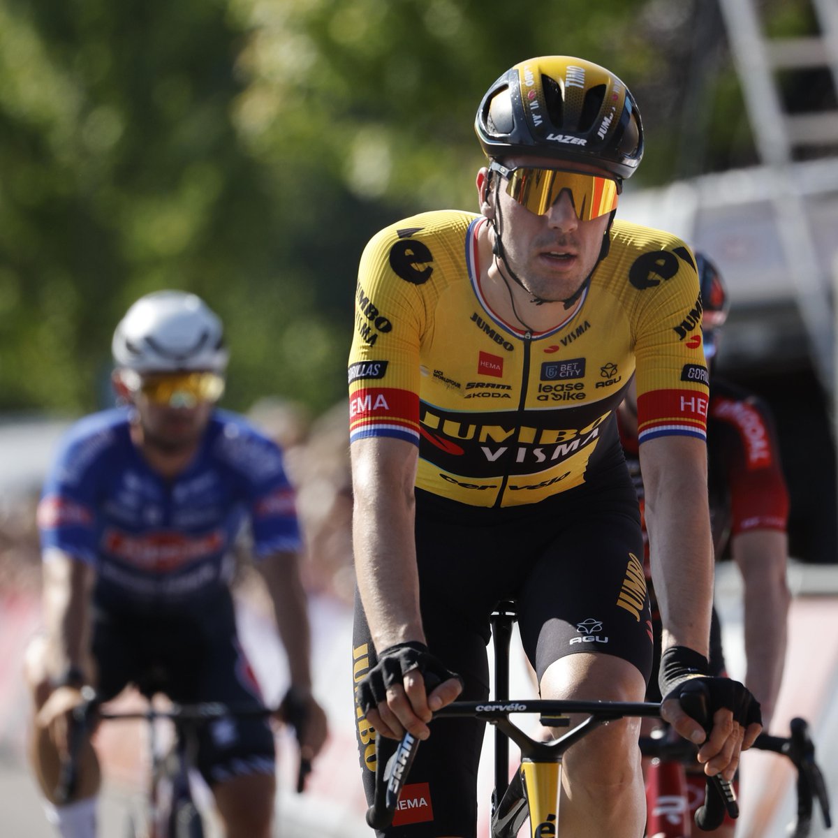 picnicpostnl's tweet photo. #WelcomeTimo🇳🇱

💬"I’m excited to getting stuck in with the team and to build on the sprint train with them. It feels like the team’s plans and mine fit together really well." - @timoroosen

Timo brings years of experience performing at the highest level to our sprint group 🚴🏻‍♂️⚡