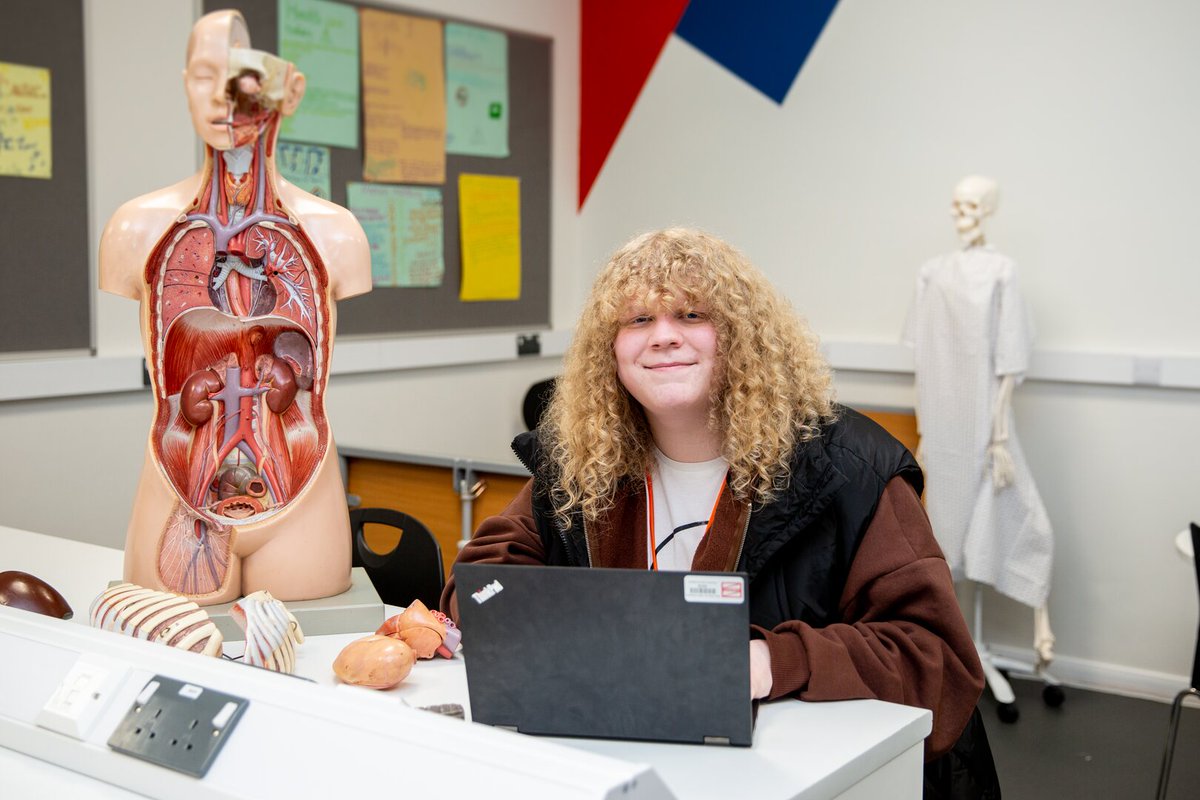 📣 Calling all #childcare &amp; health &amp; #SocialCare placement providers.

Visit us on Tues 19 Sept, 4.30-6.30pm at Newport Campus
 
📚 Learn about our courses 
👋🏼 Meet our teaching staff 
🏫 See our teaching resources 
🗣️ Share your thoughts 
 
No need to register, just turn up 🙂