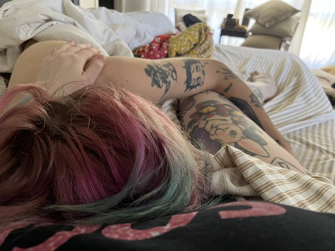 Im 10x softer than a pillow 😇💖 https://t.co/oGMNGVBGox<a href="/tag/blonde"class="tags"><span>#blonde</span></a><a href="/tag/girlswithtattoos"class="tags"><span>#girlswithtattoos</span></a><a href="/tag/bimbo"class="tags"><span>#bimbo</span></a><a href="/tag/contentcrea"class="tags"><span>#contentcrea</span></a>