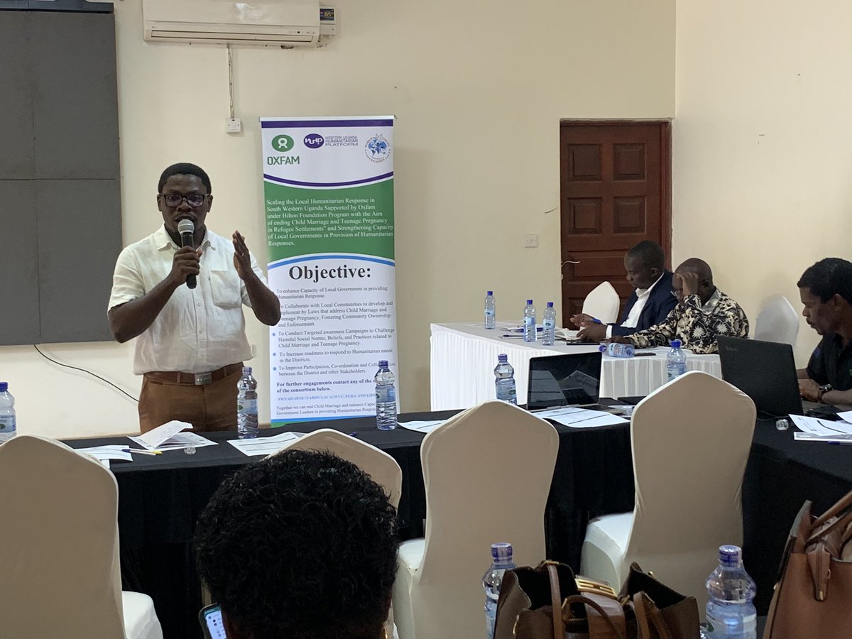 FaridahNdagano's tweet photo. An advocacy training on the District participation in Emergency and Humanitarian response at Hoima Buffalo Hotel going on organised by the Western Uganda Humanitarian Umbrella
It's aimed at integrating humanitarian response into Local Government planning.
#EmergenceResponse https://t.co/42DOiInCNS