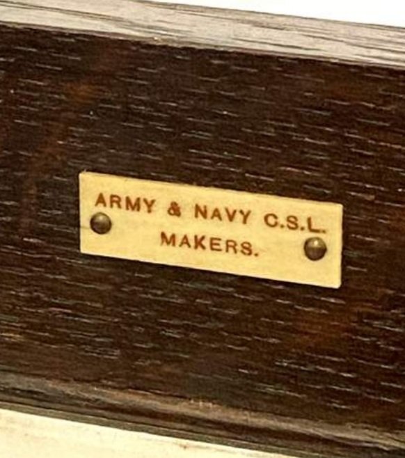 Offers considered for this Victorian Army & Navy CSL (possibly cartridge) table cabinet. 

(As usual i have my eye on some bits of copper so looking to release some pennies)

hemswell-antiques.com/antiques/tanta…

#militaryantiques
#victorian 
#armyandnavy
#neoclassical 
#countryhouseantiques