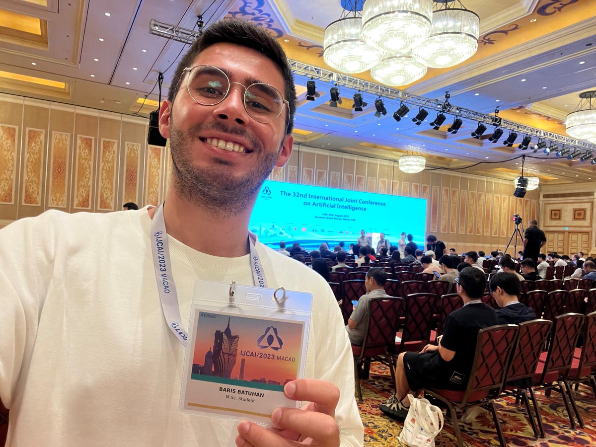 📢Our PhD student Barış Batuhan Topal (<a href="/bbaristopal/">Barış Batuhan Topal</a>) presented his work entitled “Domain-Adaptive Self-Supervised Face &amp; Body Detection in Drawings” at the 32nd International Joint Conference on AI, #ijcai23 in Macau.
Check out his experience😊👇#kuisaistudents