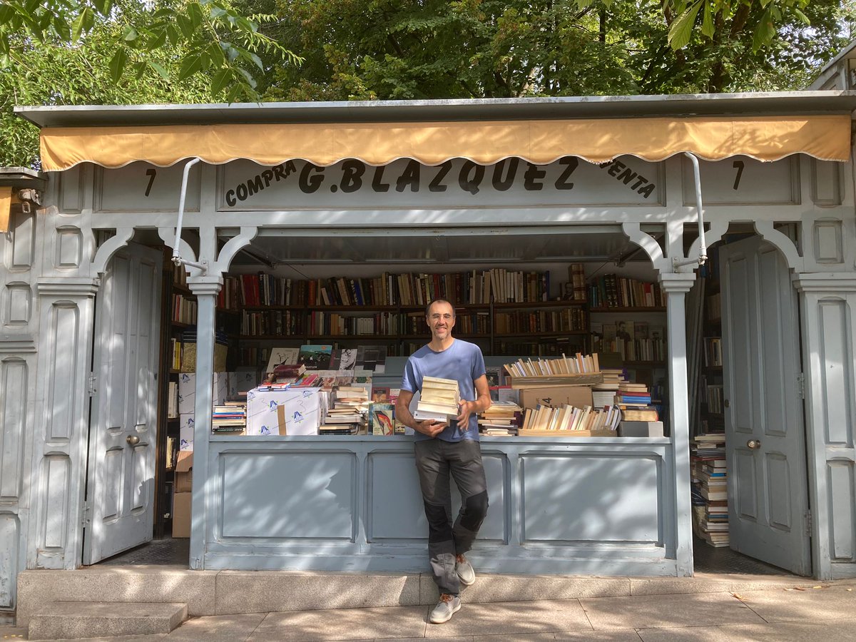 soydelacuesta's tweet photo. NOTICIÓN‼️ #soydelacuesta logra uno de sus objetivos clave: 5 jóvenes libreros REABREN CASETAS 7, 18 y 23 de #cuestademoyano sin adjudicatario desde hace una década ¡Ya podéis ir a conocer su oferta lectora! 📚 Gracias @JMDretiro @MADRID y A VUESTRO APOYO SOCIOS Y SEGUIDORES😍 https://t.co/c7cf92Y9nL