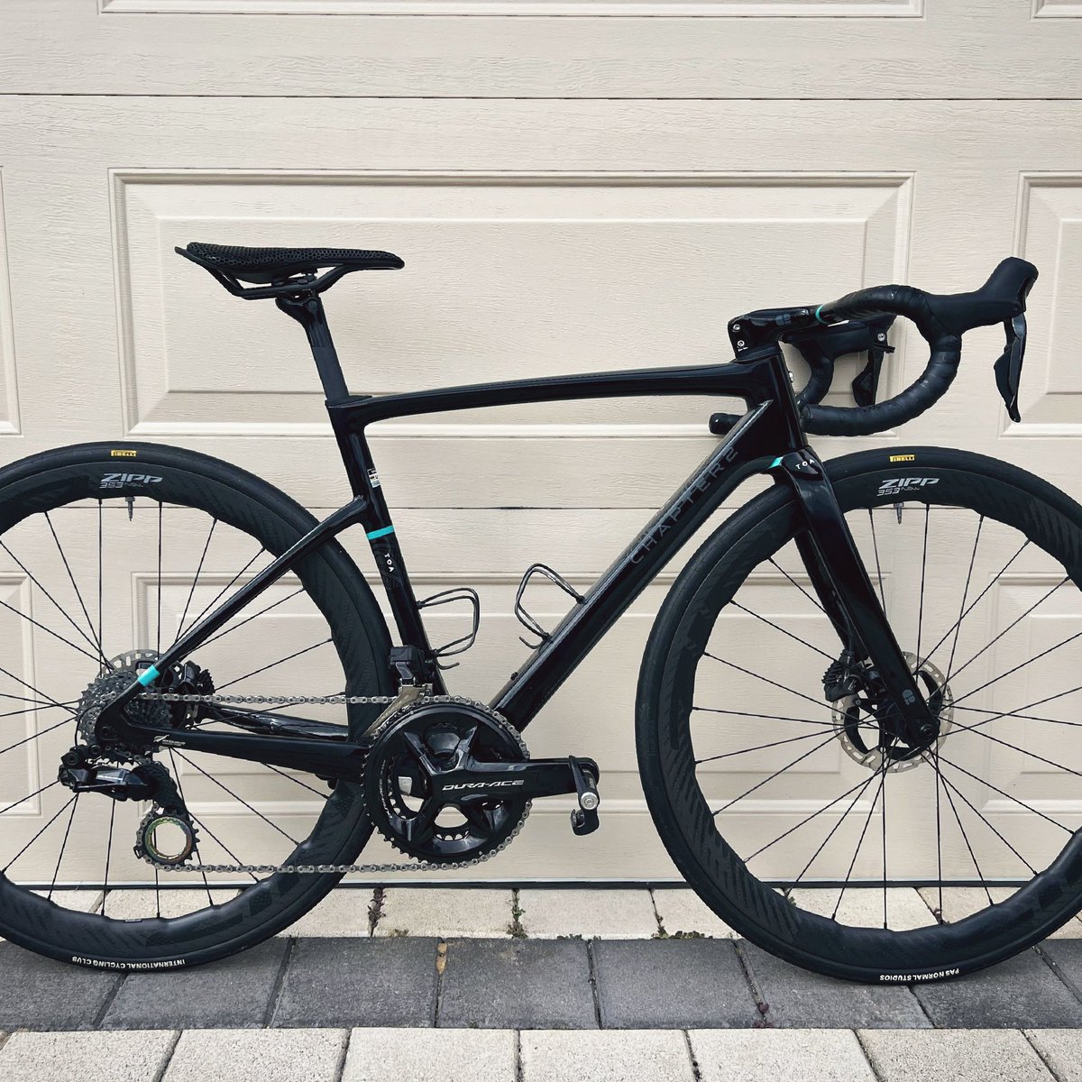 Chapter2Bikes's tweet photo. Howard Li has created a masterpiece with Chapter2 TOA. Perfection in design and performance.
Thank you for submit this beautiful build .
Tag us to our Instagram so that we can repost your bike photos on our page!
.
.
#chapter2bikes #rideyournextchapter #chapter2toa https://t.co/ZCxsgpoSif