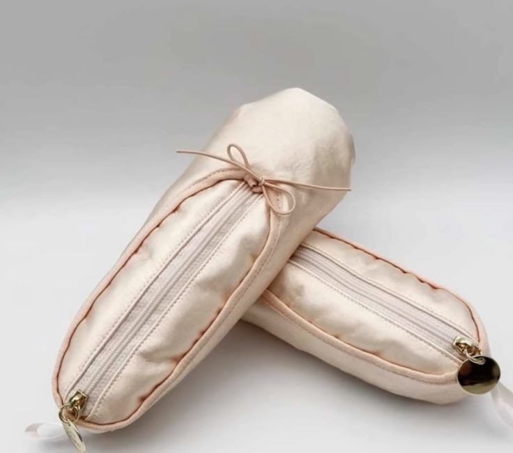 cosmetic bag