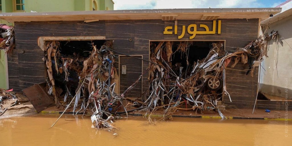 🇱🇾 Dimanche dernier, la #Libye a été violemment frappée par la tempête Daniel qui a provoqué des inondations massives. La situation en Libye était déjà fragile et complexe, avec plus de 1,5 million de personnes ayant besoin d'aide humanitaire. #DernaFloods #Derna