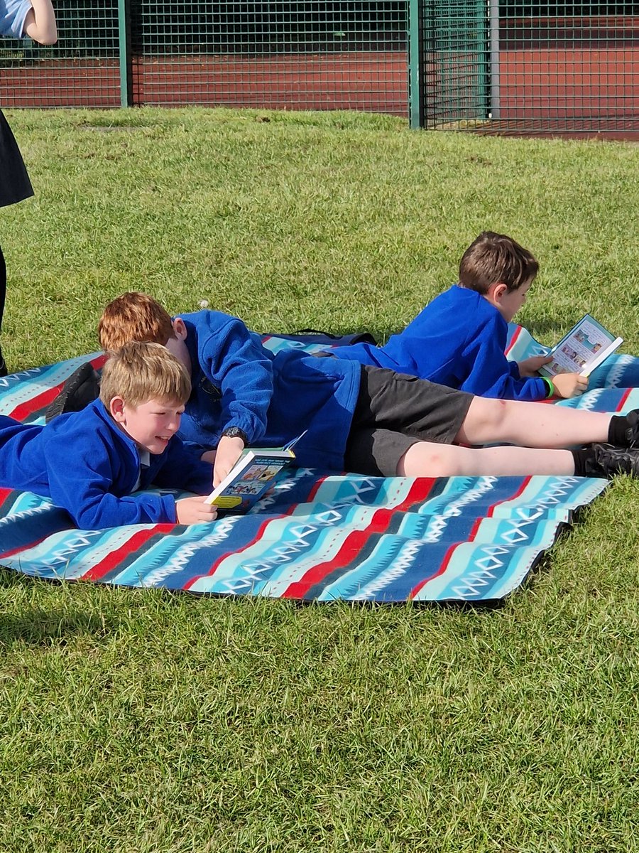 Our book trolley and picnic blankets are proving to be a big hit at playtime! @MoonMaddy @justdawned @GedMurphy14 #boyslikereadingtoo