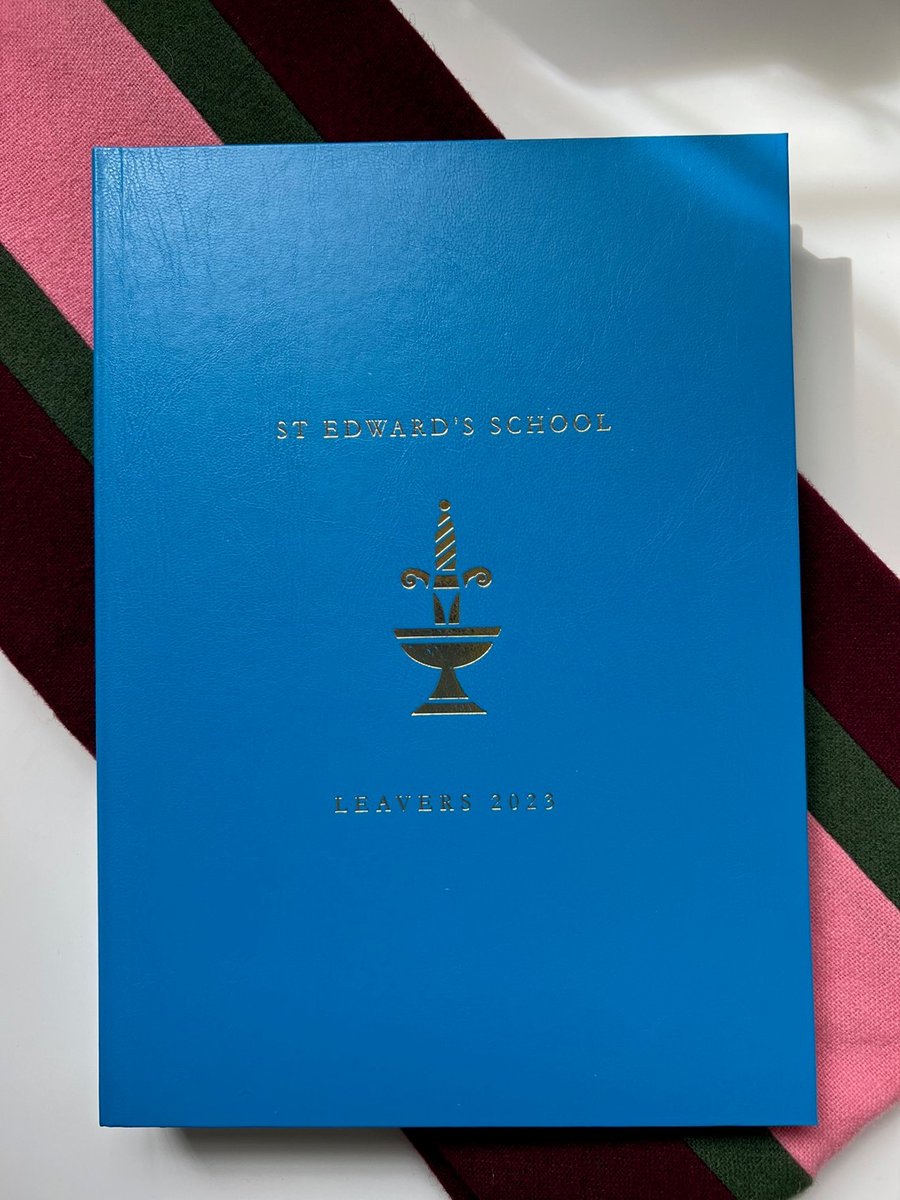 We have been busy sending out the 2023 Leavers’ books and OSE welcome gift!
We look forward to catching up with them as they start their next chapter. 

Do share photos of you wearing Rhubarb, wherever you may be in the world! #weloverhubarb #welcometotheOSESociety #excitingtimes