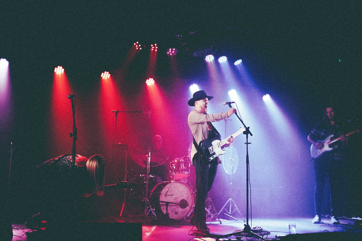 Cornfield Chase (@cfchasemusic) on Twitter photo Just three weeks till we grace the stage at McQs, Coadys Bar, Dunfermline with <a href="/LHOSUK/">LittleHandsOfSilver</a> & <a href="/PilotsVoodoo/">Voodoo Pilots</a> for our 'Start Anew' single launch. 
7th October. 7pm start and ยฃ8 on the door. Get yer glad rags at the ready... ๐ฉ๐ข Just three weeks till we grace the stage at McQs, Coadys Bar, Dunfermline with <a href="/LHOSUK/">LittleHandsOfSilver</a> & <a href="/PilotsVoodoo/">Voodoo Pilots</a> for our 'Start Anew' single launch. 
7th October. 7pm start and ยฃ8 on the door. Get yer glad rags at the ready... ๐ฉ๐ข