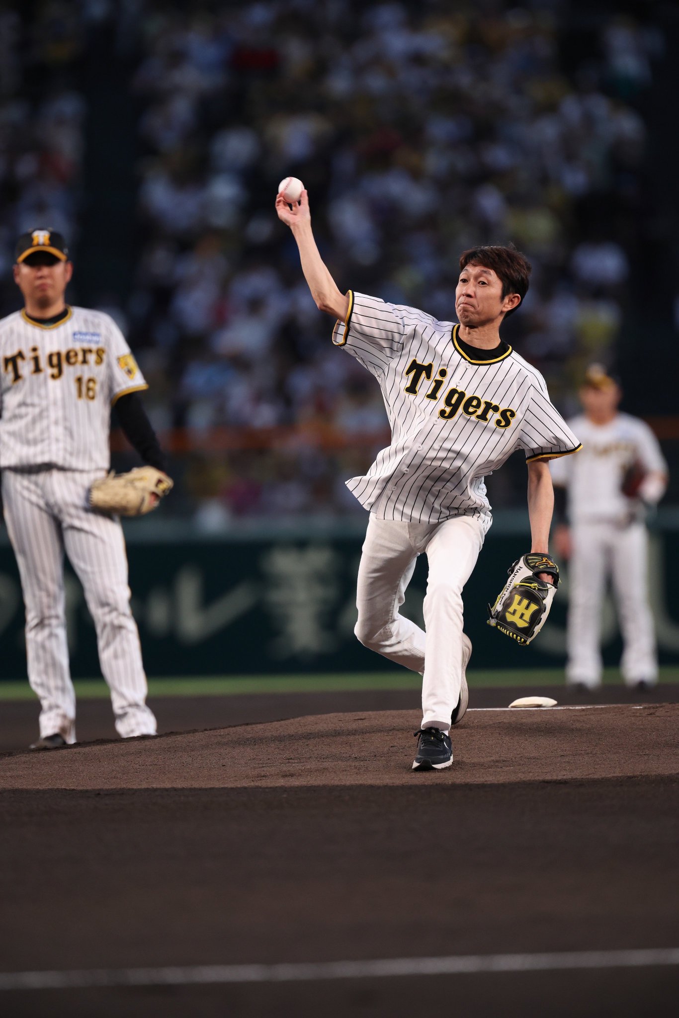 阪神タイガース　鳥谷敬　1500安打　大和　10000試合　記念ボール 阪神タイガース 鳥谷敬 1500安打 大和 10000試合 記念ボール