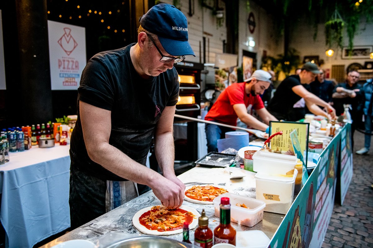Don't miss out on the opportunity to participate in the #NationalPizzaAwards! It's an amazing platform to display your pizza-making abilities. This is your final chance to enter! nationalpizzaawards.co.uk