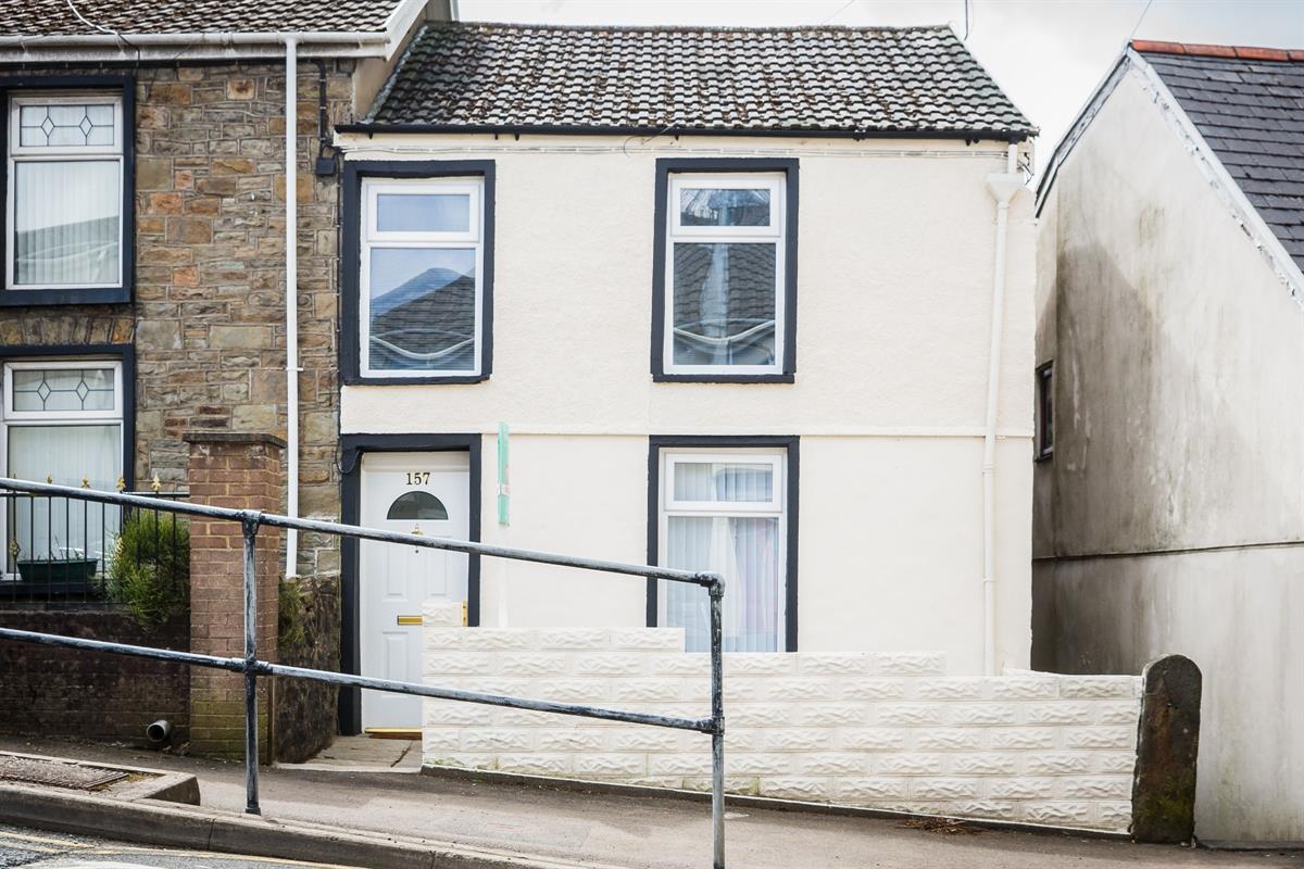 SmartLettings2's tweet image. New to market - 3 Bed Terraced House, Gilfach Cynon, Merthyr Tydfil, £750pcm. View details: smart-lettings.co.uk/propertydet.as…