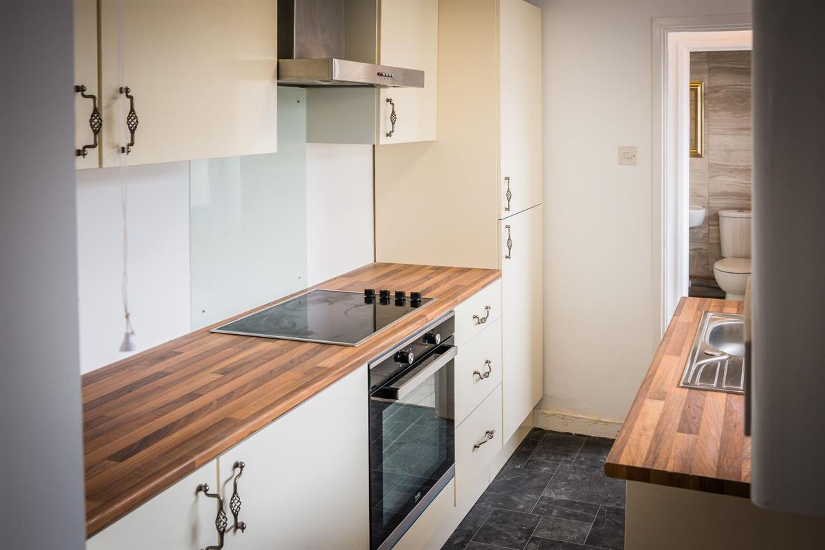 SmartLettings2's tweet image. New to market - 3 Bed Terraced House, Gilfach Cynon, Merthyr Tydfil, £750pcm. View details: smart-lettings.co.uk/propertydet.as…