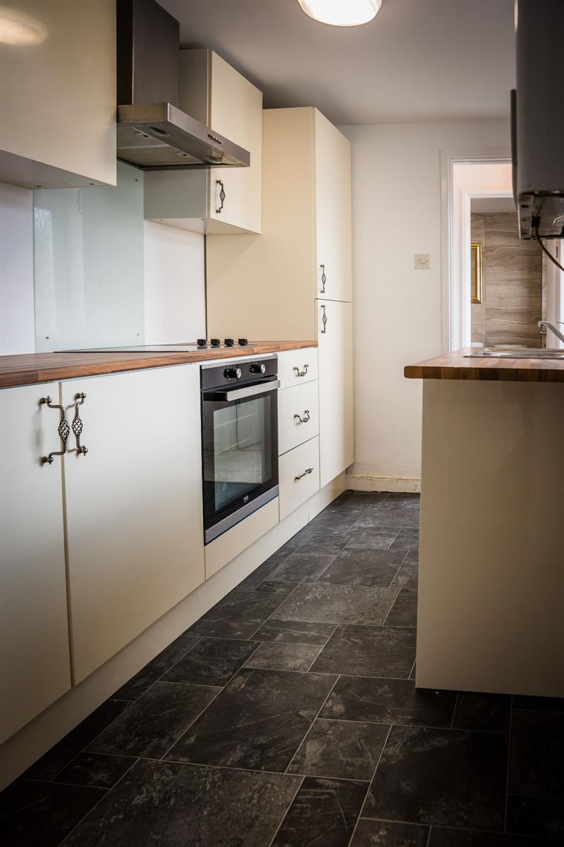 SmartLettings2's tweet image. New to market - 3 Bed Terraced House, Gilfach Cynon, Merthyr Tydfil, £750pcm. View details: smart-lettings.co.uk/propertydet.as…