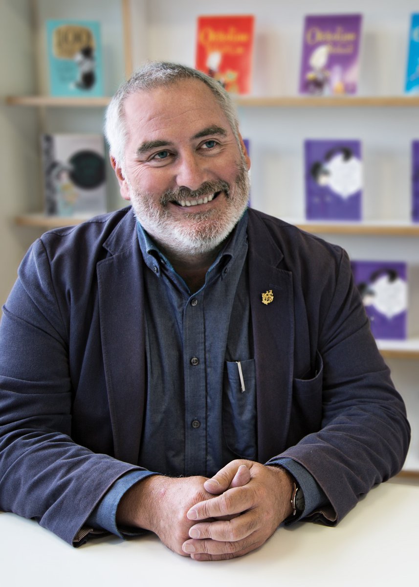 Tickets are now available to book online for an evening with @chrisriddell50 . Chris will be reading in one of our caves, then hosting a live illustration session in the museum building. creswell-crags.org.uk/events-listing…