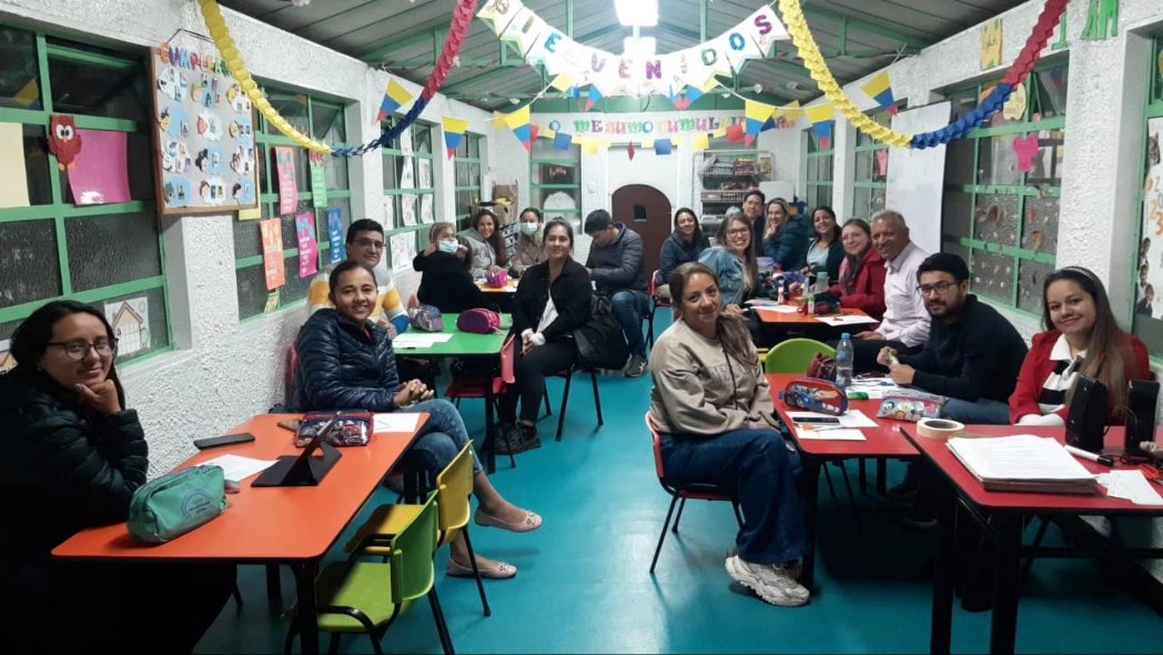 Finalizamos nuestro TALLER DE PADRES conscientes y comprometidos con el acompañamiento de nuestros hijos en su proceso de formacion Muchas gracias por el espacio de reflexión y la oportunidad de conocer estrategias para seguir cualificando nuestra labor como padres <a href="/nazaretglobal/">Nazaret Global Ed</a>