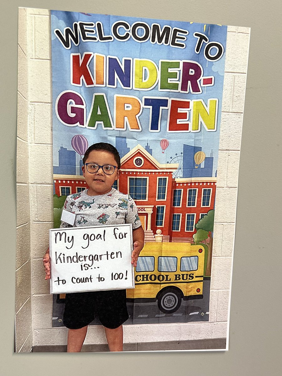 VictoriaPavon98's tweet photo. Our goals for the year have been set! I can’t wait to watch these Kindergarteners reach them! 
#SCEBulldogs #OneChatham https://t.co/e8j5tOQfjI