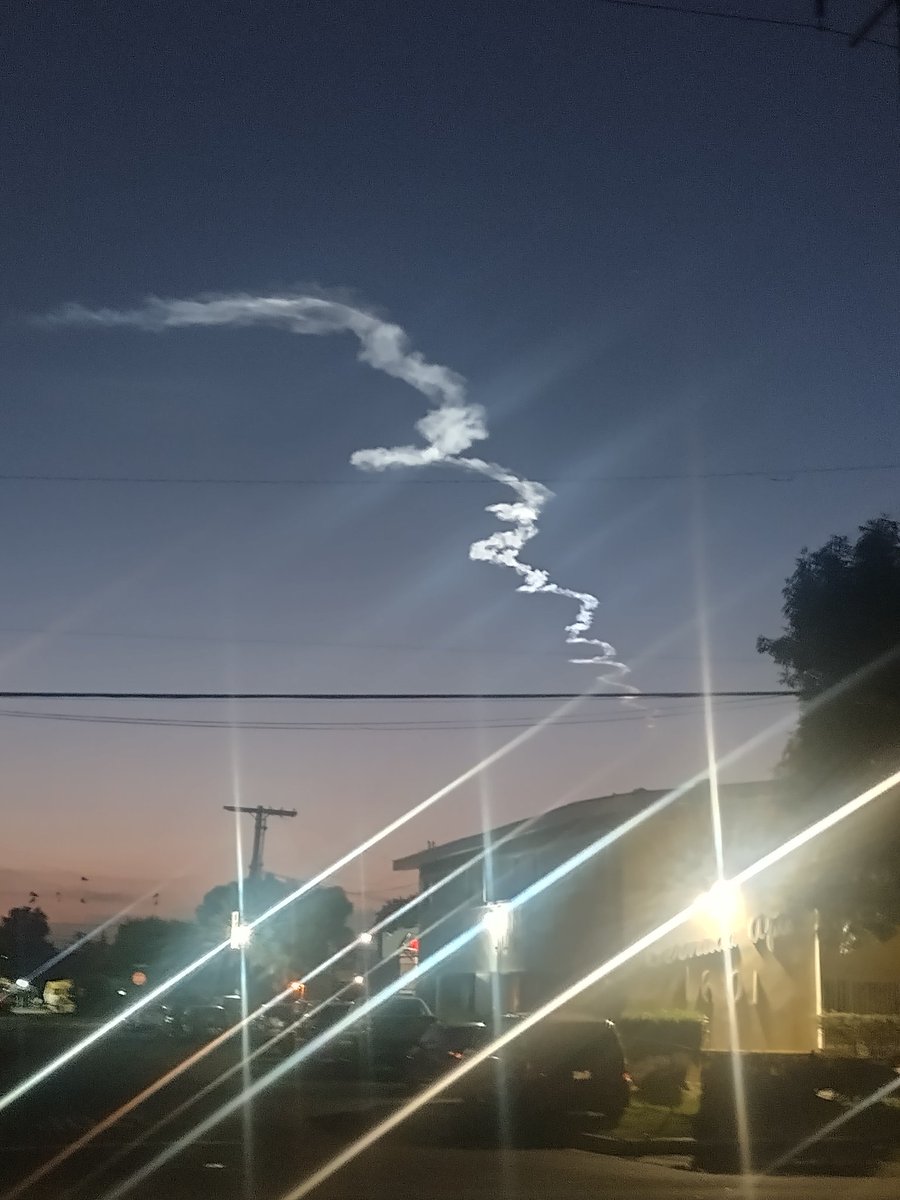 jxmason's tweet image. #ComptonSky #Curious #Unexplainable #WhatIsIt #Extraterrestrial #AliensOnEarth #AlienInvasion #Aliens #alien #AlienCorpses