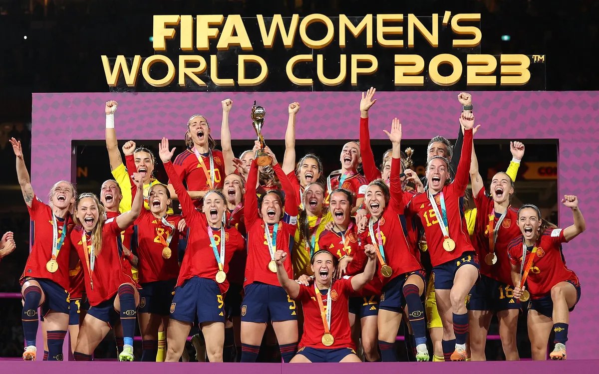 Las 23 Campeonas del Mundo rechazan volver a jugar con España si no hay más cambios en la Federación

📊 ¿Apoyas su postura?

🔄 SÍ
❤️ NO