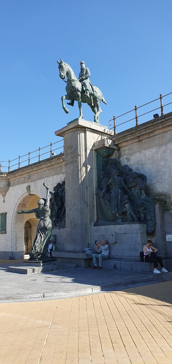 The statue of King Leopold II of Belgium at Oostende. Hé ordered the construction of defencing forts around the important strategically cities Antwerp, Namur and Liege