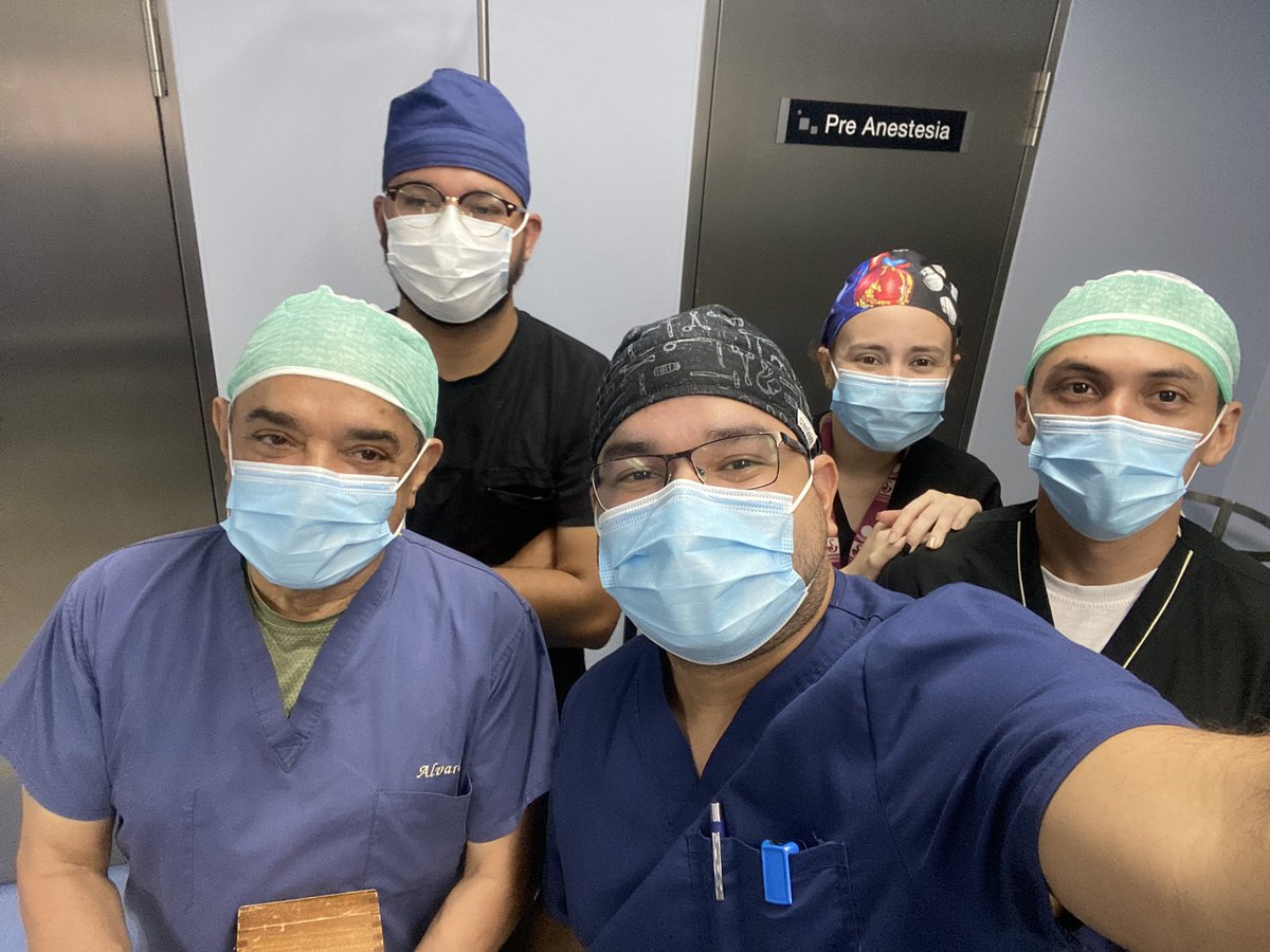 DrJFFranceschi's tweet photo. Recuerdan el caso de la paciente de 44 años con diagnóstico de mixoma en aurícula izquierda?? Aquí está el culpable 🙏👍🏼😱 otro corazón y otra vida salvada, Hospital Universitario de Caracas, Cirugia a Corazón abierto https://t.co/CGwRWrgAJa