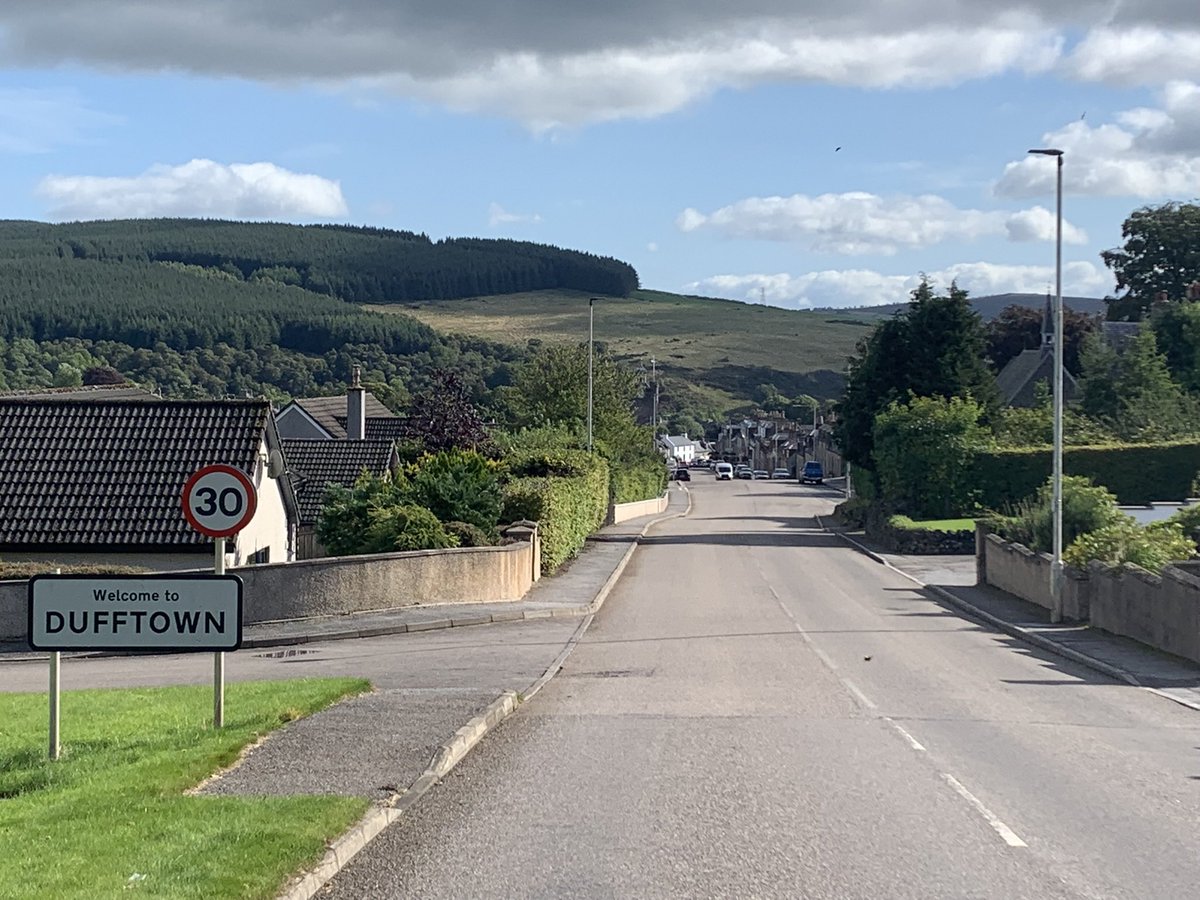 Digi_MSkinner's tweet photo. Out on the road 🚘 in stunning #rural #Moray yesterday helping people to #StayConnected 💻📱🌍with FREE sims through @GoodThingsFdn #NationalDatabank @Moraypathways #DigiDude @MorayCouncil https://t.co/zelLYrJ2qg