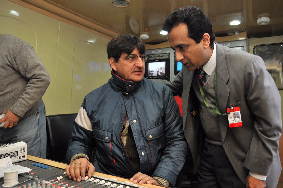 In gratitude to <a href="/DDNational/">Doordarshan National दूरदर्शन नेशनल</a> for inviting me to Doordarshan@64! A very special moment for me to be back to my roots! Sharing few new camera positions introduced by us for Republic Day Live telecast 2009
<a href="/kpmandlaus/">KPM</a> <a href="/prasarbharati/">Prasar Bharati प्रसार भारती</a>