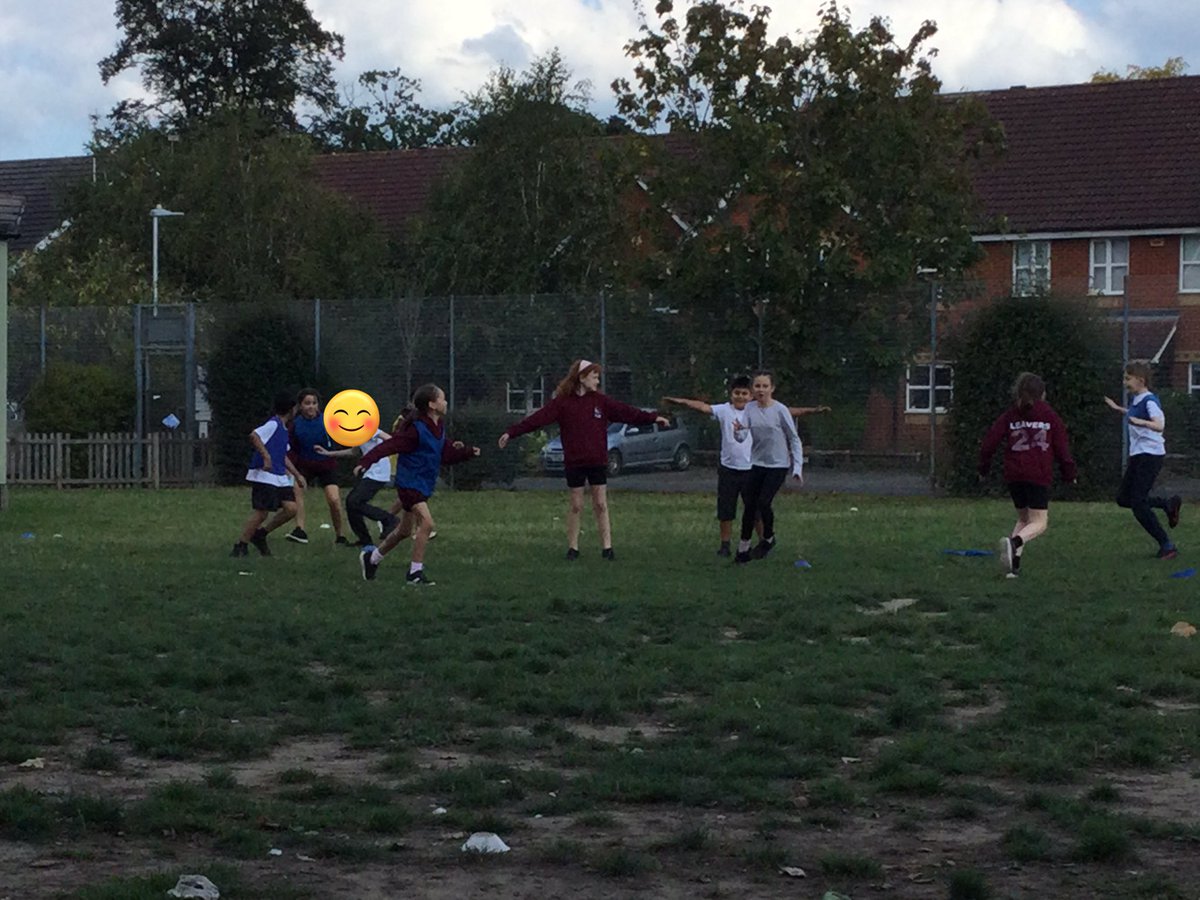 ThamesideSch's tweet photo. #starfishtps have really enjoyed their PE sessions this week - the penalty shootout was a particular favourite! #PEtps https://t.co/IXMAAd05GO