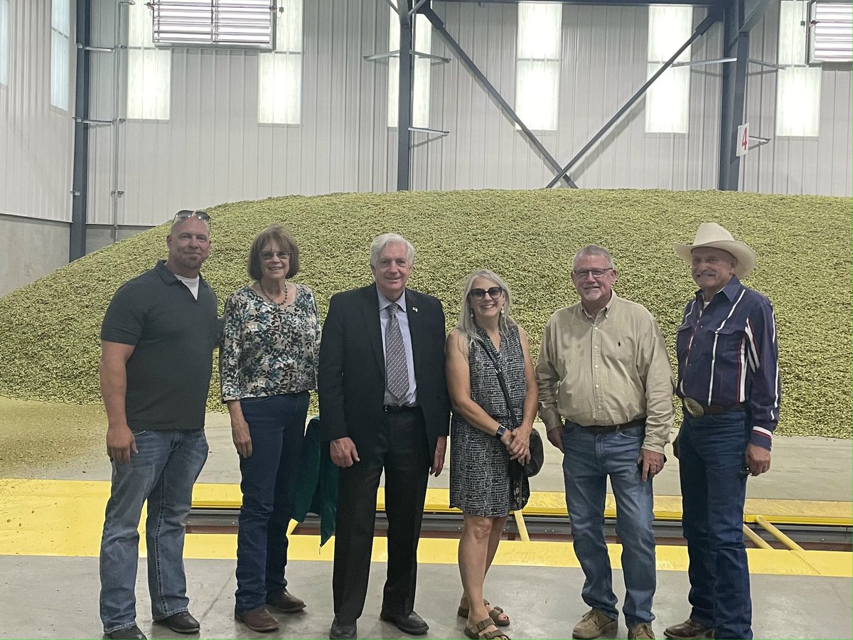 WAWorkforce's tweet photo. Local lawmakers, Yakima County Development Association &amp; South Central Workforce toured Perrault Farms, @perrytechyakima &amp; WorkSource Union Gap. They learned about hops, a key crop in Washington &amp; how students are connecting with job opportunities in the building trades &amp; beyond. https://t.co/lW5Uk66TPo