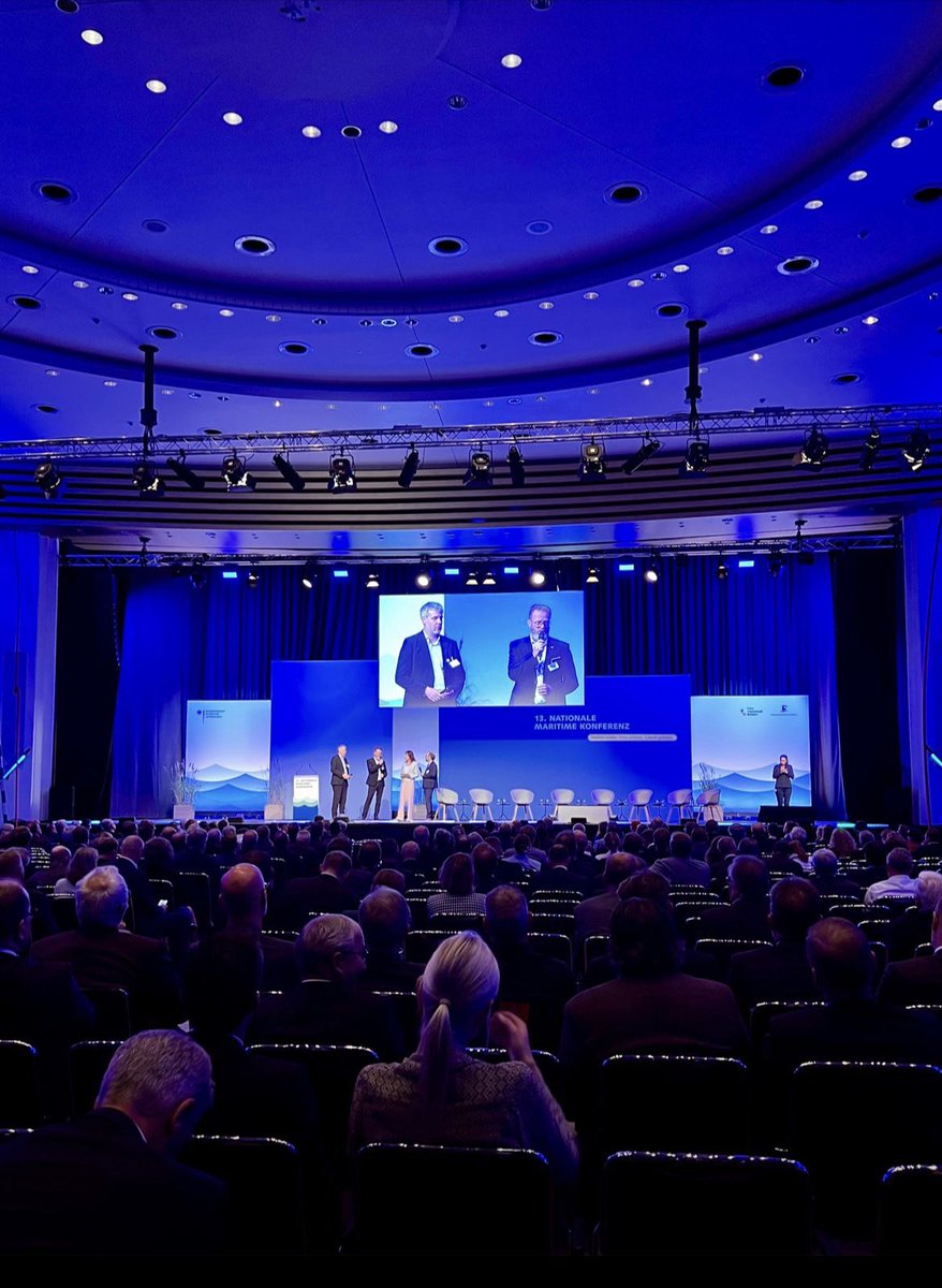 DJanecek's tweet photo. 13. Nationale Maritime Konferenz in Bremen ist erfolgreich zu Ende gegangen. Wir haben den Bogen gespannt vom innovativen Schiffbau, moderner Meerestechnik bis zur Ausbildungsoffensive. Danke an alle, die zum Gelingen dieser sehr dynamischen Veranstaltung beigetragen haben! 🛳️⚓️ https://t.co/o9V3bvWsTO