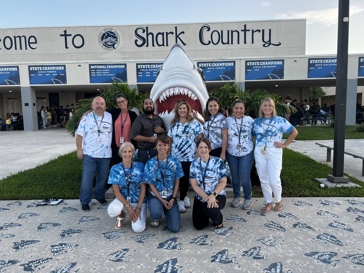 daisyklave's tweet photo. Spanish River World Language Department 2023-2024 SY @pbcsd @SharksSrhs @CastellaAlli @JamesonStell @The_Galleon https://t.co/8zhsE78RSO