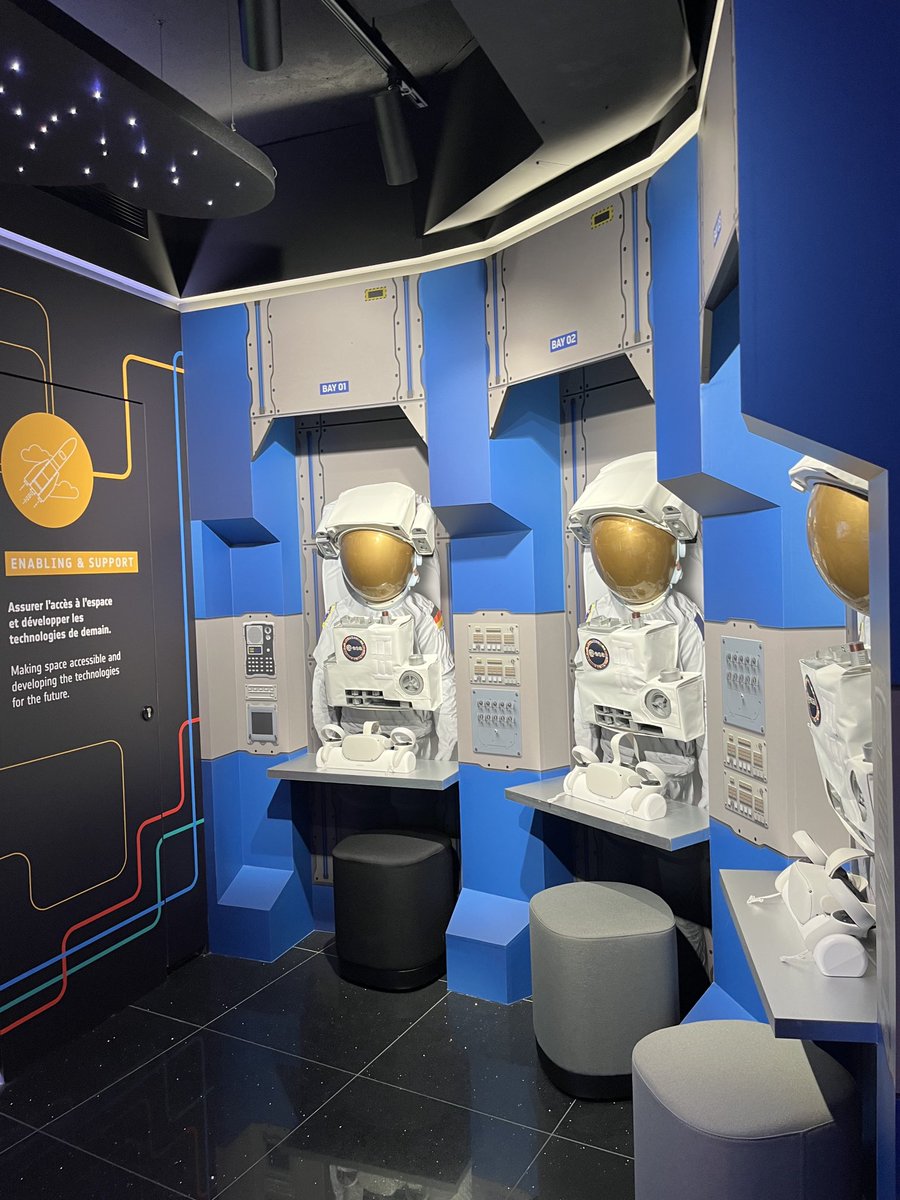 NathalieTinjod's tweet image. Inauguration de l’Astrolabe &amp;amp; du Space Shop au siège de l’⁦@ESA_fr⁩ aujourd’hui par le maire du 15e arrondissement de #Paris ⁦@Philippe_Goujon⁩ &amp;amp; par le Chef d’établissement Éric Morel. Un lieu de rencontre avec les parisiens, didactique &amp;amp; inspirant #Espace #Education