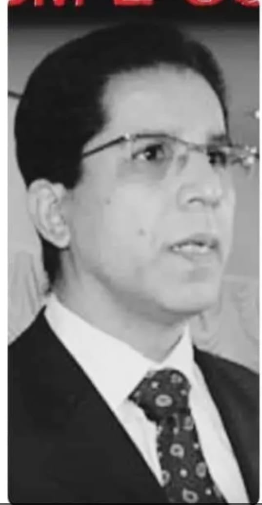 MQMPKOfficial's tweet photo. متحدہ قومی موومنٹ پاکستان کے کنوینر ڈاکٹر خالد مقبول صدیقی نے ایم کیو ایم پاکستان کے شہید کنوینر ڈاکٹر عمران فاروق کی 13ویں برسی کے موقع پر اپنے ایک پیغام میں کہا کہ عمران فاروق کی زندگی اور خدمات تنظیم کا اثاثہ اور کارکنان کیلئے مشعل راہ ہیں  @Conv_KMS https://t.co/wdOxCQPbm2