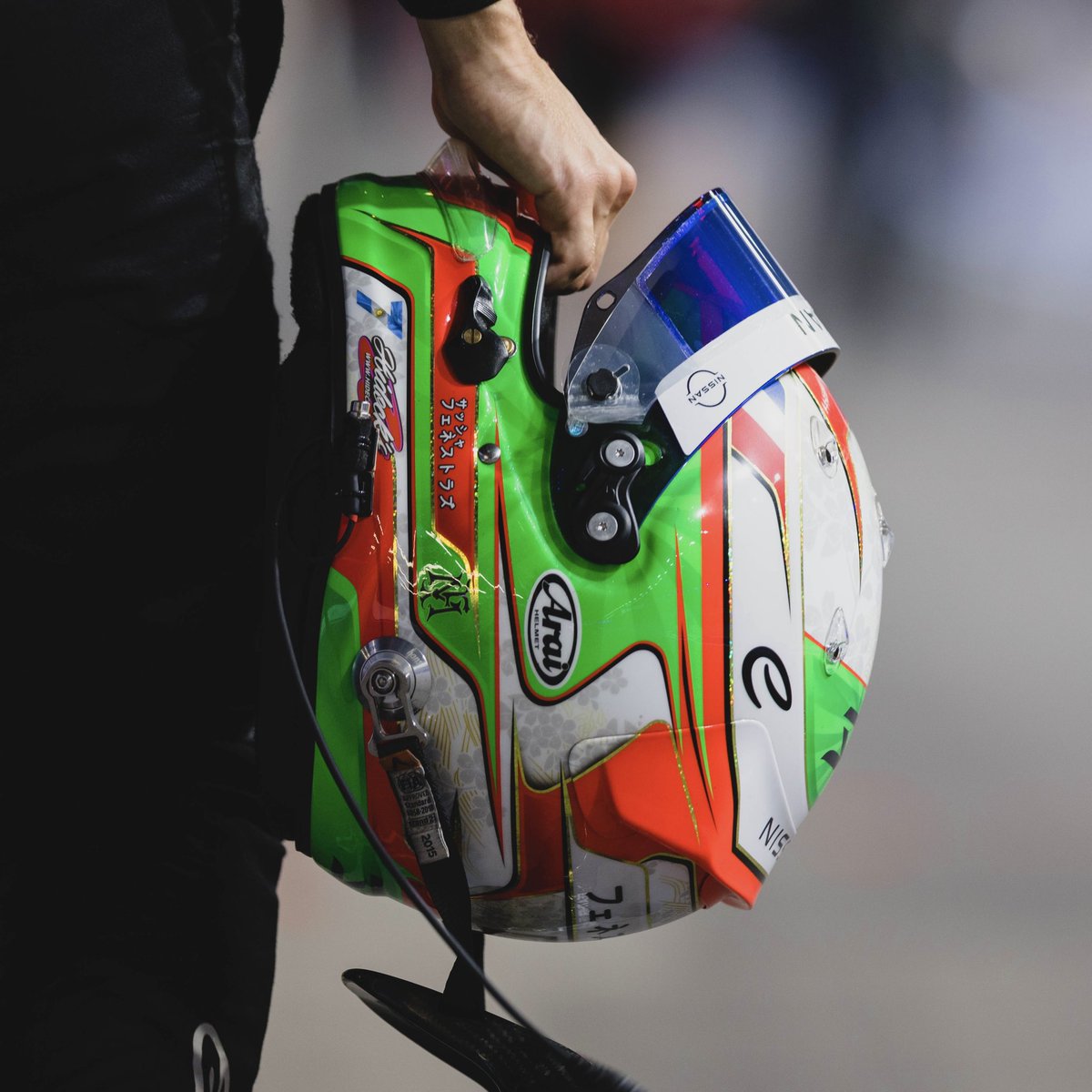 NISMO's tweet photo. Now that's what you call a helmet design! 😍

@Nissan #NissanFormulaE #FeelElectric https://t.co/PqwagTsvJt