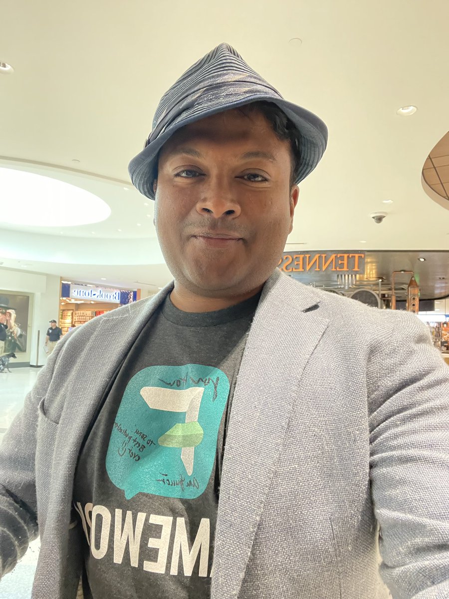 sonusvarghese's tweet image. Some love for and from our fellow podcasters at @CarsonGroupLLC: @RetirementRisks and @AnaT_Edits, who host Framework. 

An amazing duo, who @RyanDetrick and I are proud to work alongside of.

Thank you for the signed swag, which I’m proud to wear on my way home from #Excell