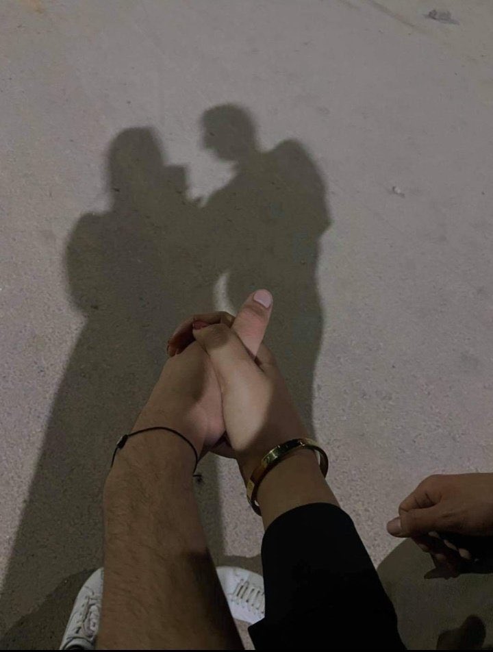 ولعلك تلتقي بشخص انت عوضه، وهو عوضك❤️