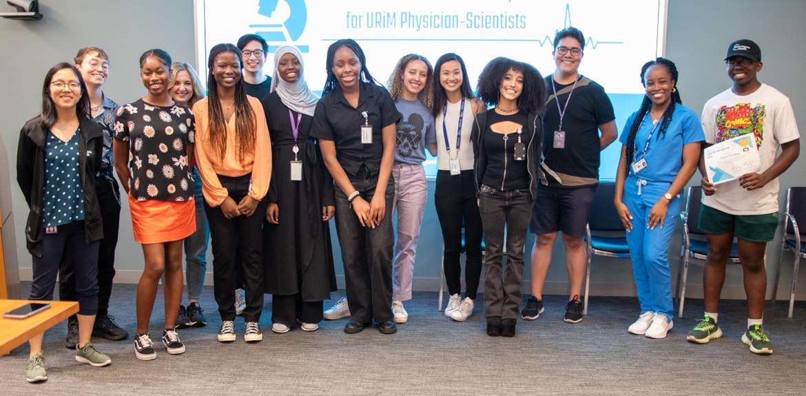 Our mentors, mentees, and co-presidents at our End of Program celebration! Thank you all who were involved for making this year’s RISE UP program a success!!

#mdphd #medicine #science #physicianscientist #urim #diversityinmedicine #mentorship #summerprogram