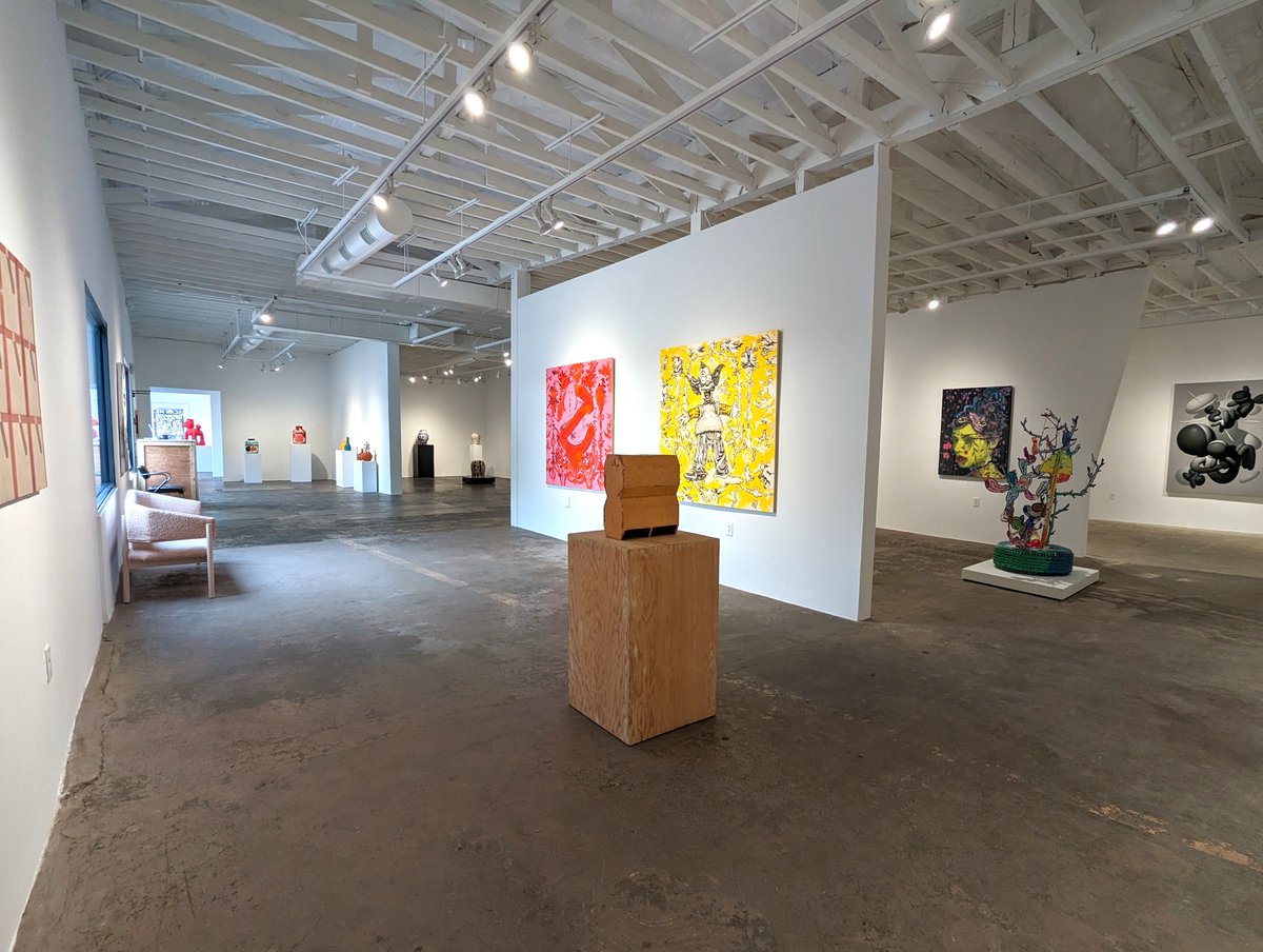 design_reeves's tweet photo. @SamsungTV We are a large art gallery in Houston, TX. One of our artists would love to use your 32 in. frame TVs for a large event we are hosting! Do you have anyone we can speak to about possible a sponsorship?
https://t.co/8ehLEyQ695 https://t.co/izxhHBx7T6