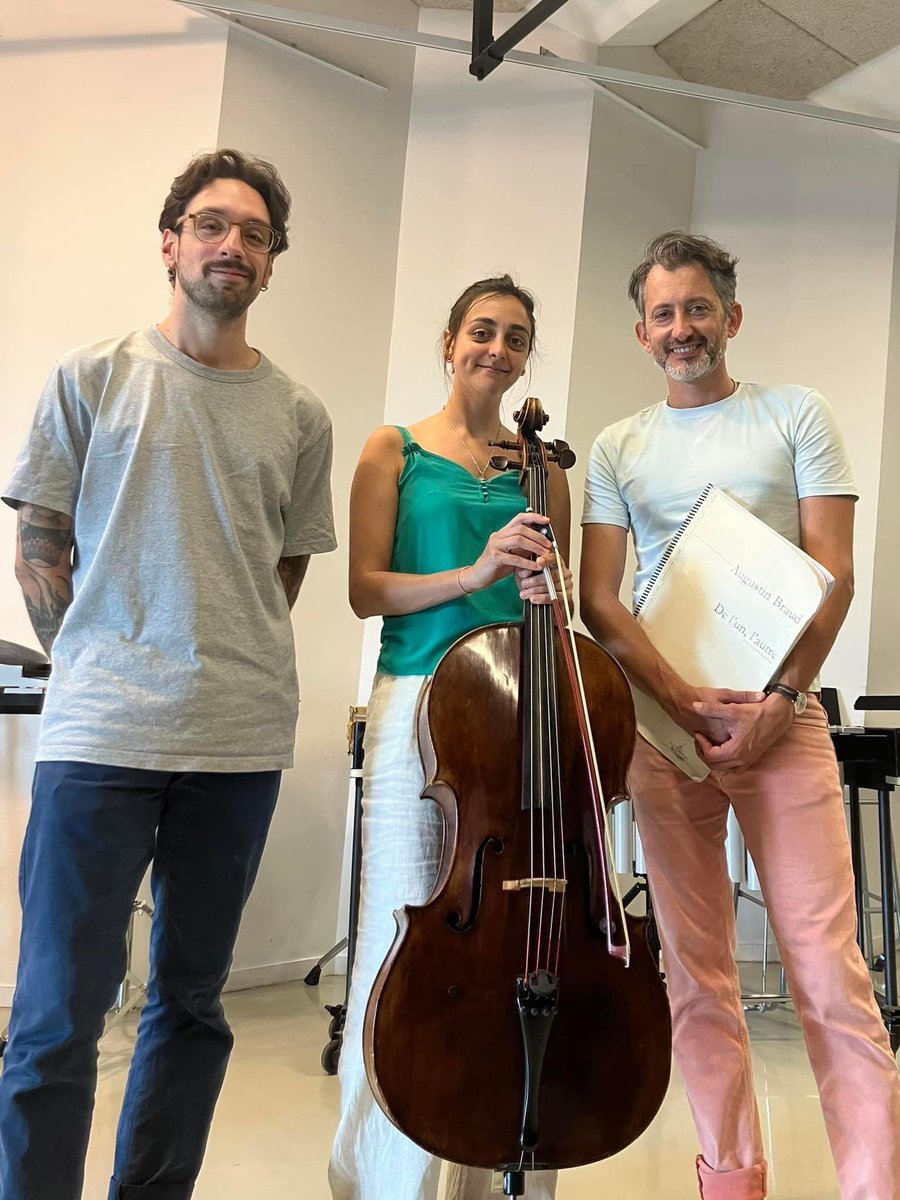 Préparation du concerto d’Augustin Braud écrit pour moi et l’ensemble Sillages, dirigé par Gonzalo Bustos —> 23.09.23 à @royaumont 🎶 @b_records_ @OrchAuvergne #concert #concerto #liverecording #cello #violonchelsita #violoncelle #contemporaryart #music