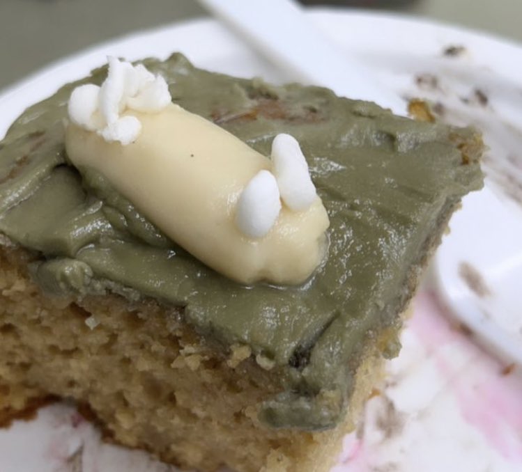 CorrynKnapp's tweet image. Happy belated birthday @jsickashere  and thank you for the reason I didn’t know I needed to try to make a marine #invert cake! 

Very proud of this little #nudibranch