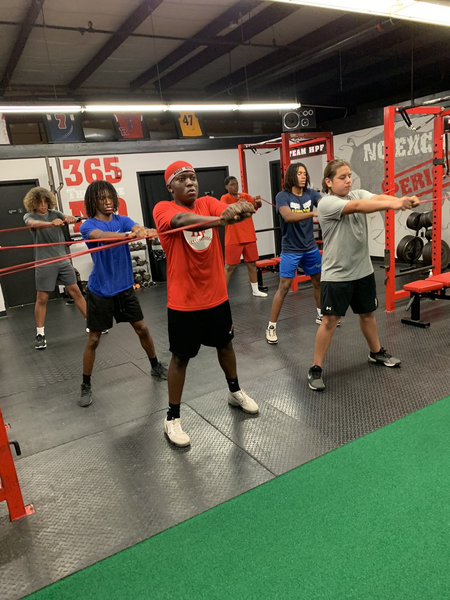 Stand your ground. 🗝️ Band anti-rotations is just one of the movements we use to develop the strength and coordination to resist rotational forces. This will translate to enhanced performance in all sports. #BuildingStrongerAthletes #Stability #teamhpf